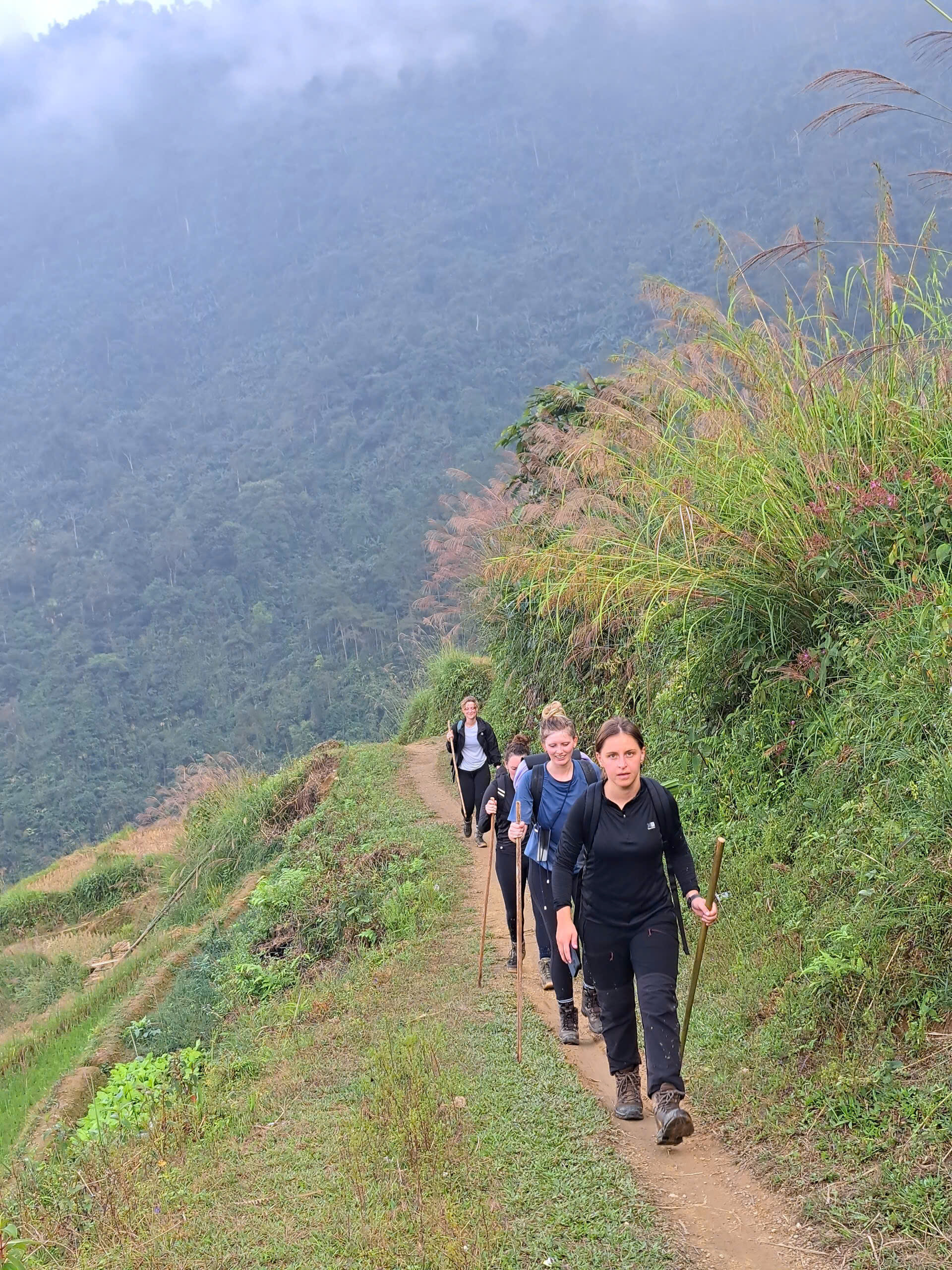 Khuoi My – Lung Vai- Na Mau – Xa Phin- Hươu waterfall- Nam Te Trekking tour 2 days 1 night