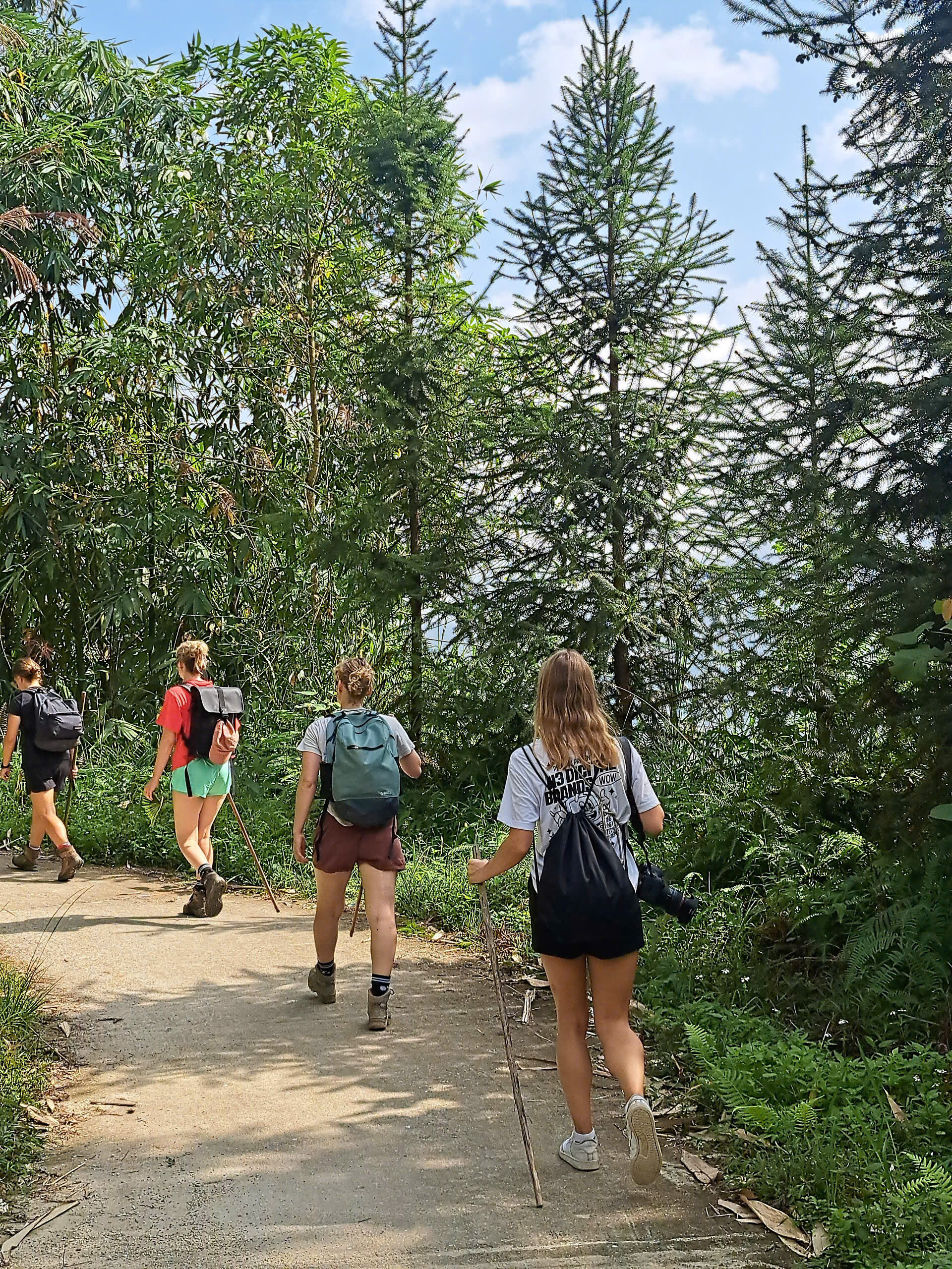 Khuoi My – Lung Vai- Na Mau – Xa Phin- Hươu waterfall- Nam Te Trekking tour 2 days 1 night