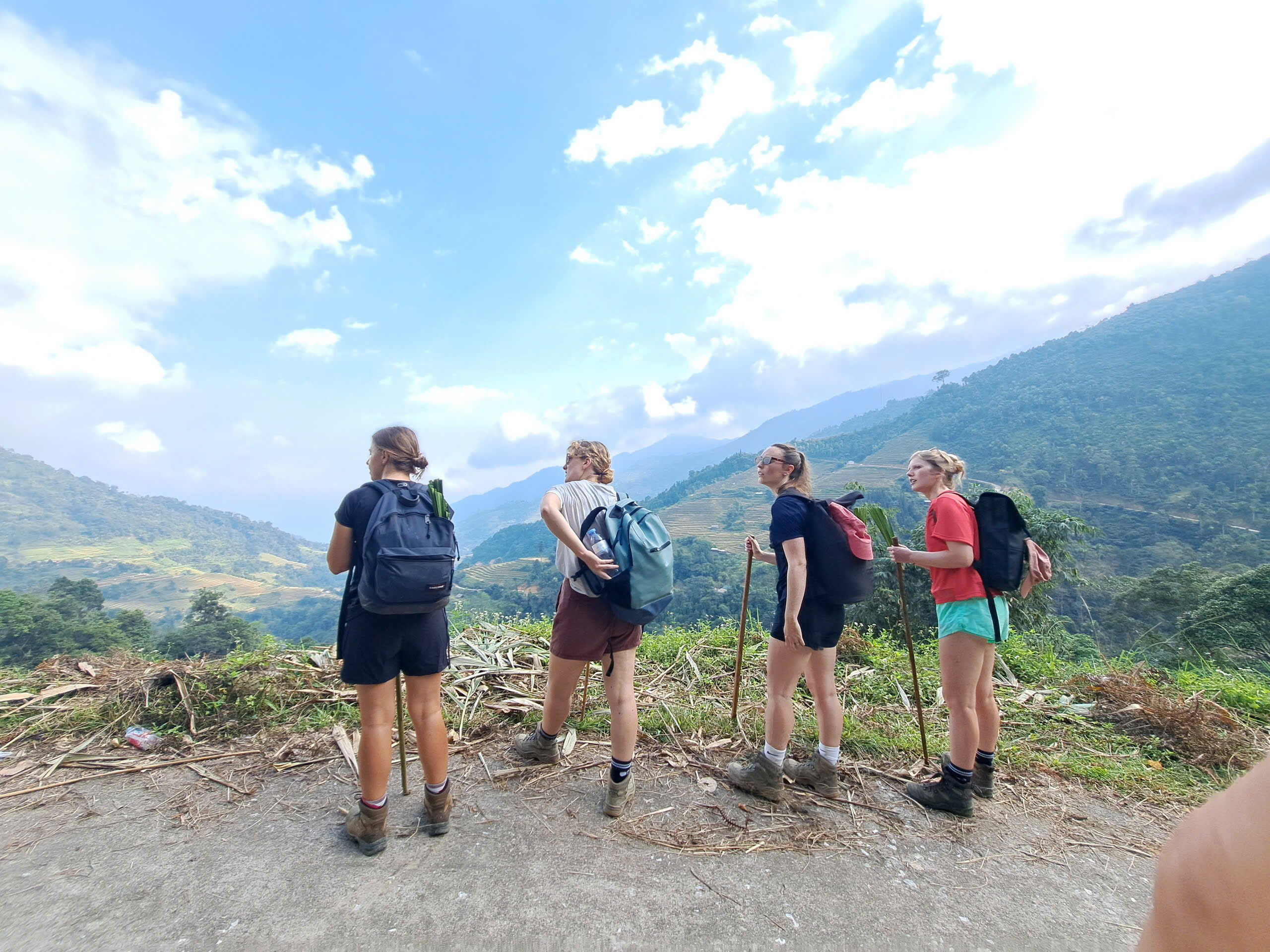 Khuoi My – Lung Vai- Na Mau – Xa Phin- Hươu waterfall- Nam Te Trekking tour 2 days 1 night