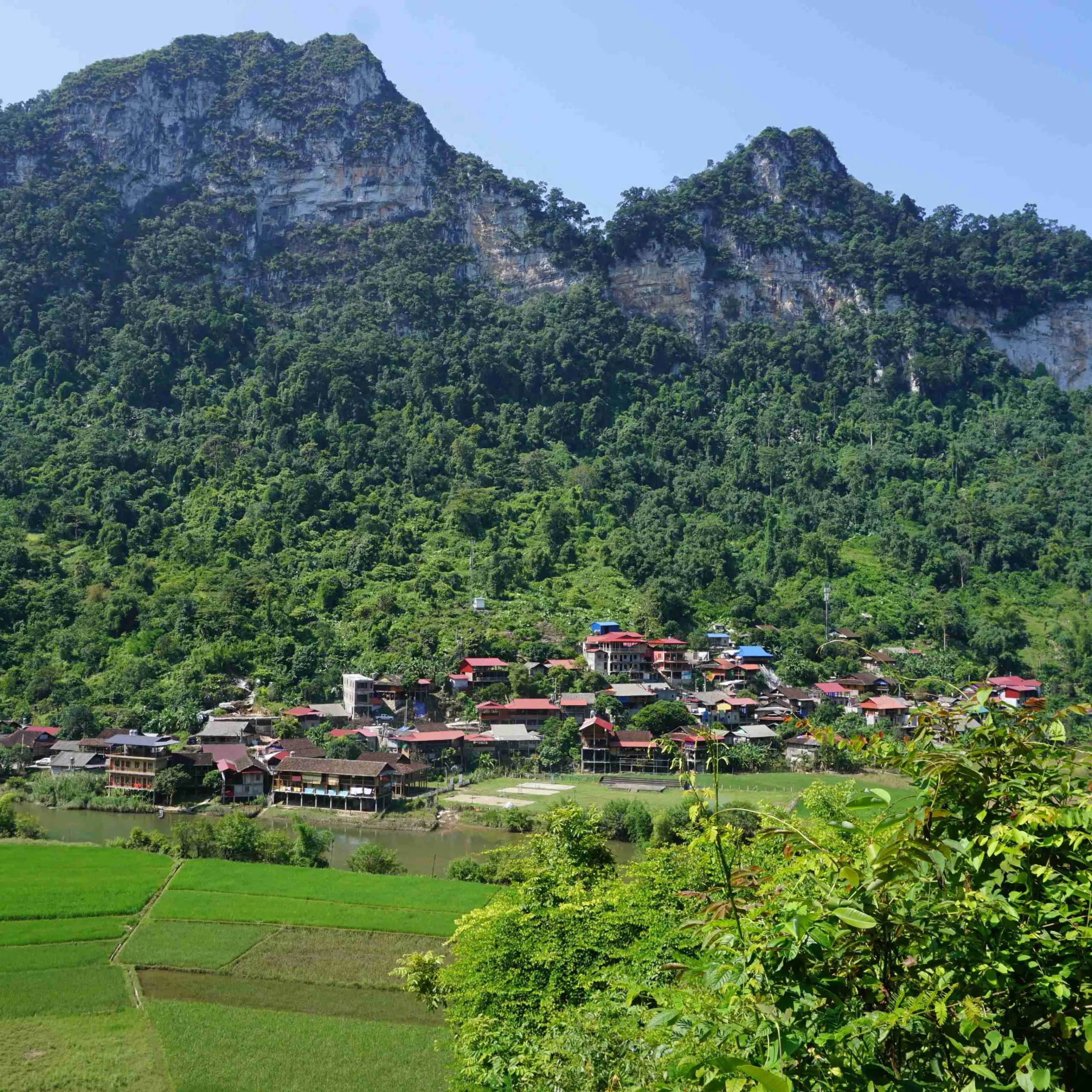 Hanoi – Tuyen Quang- Ha Giang Loop – Cao Bang – Ban Gioc waterfal – Ba Be lake 7 days 6 nights