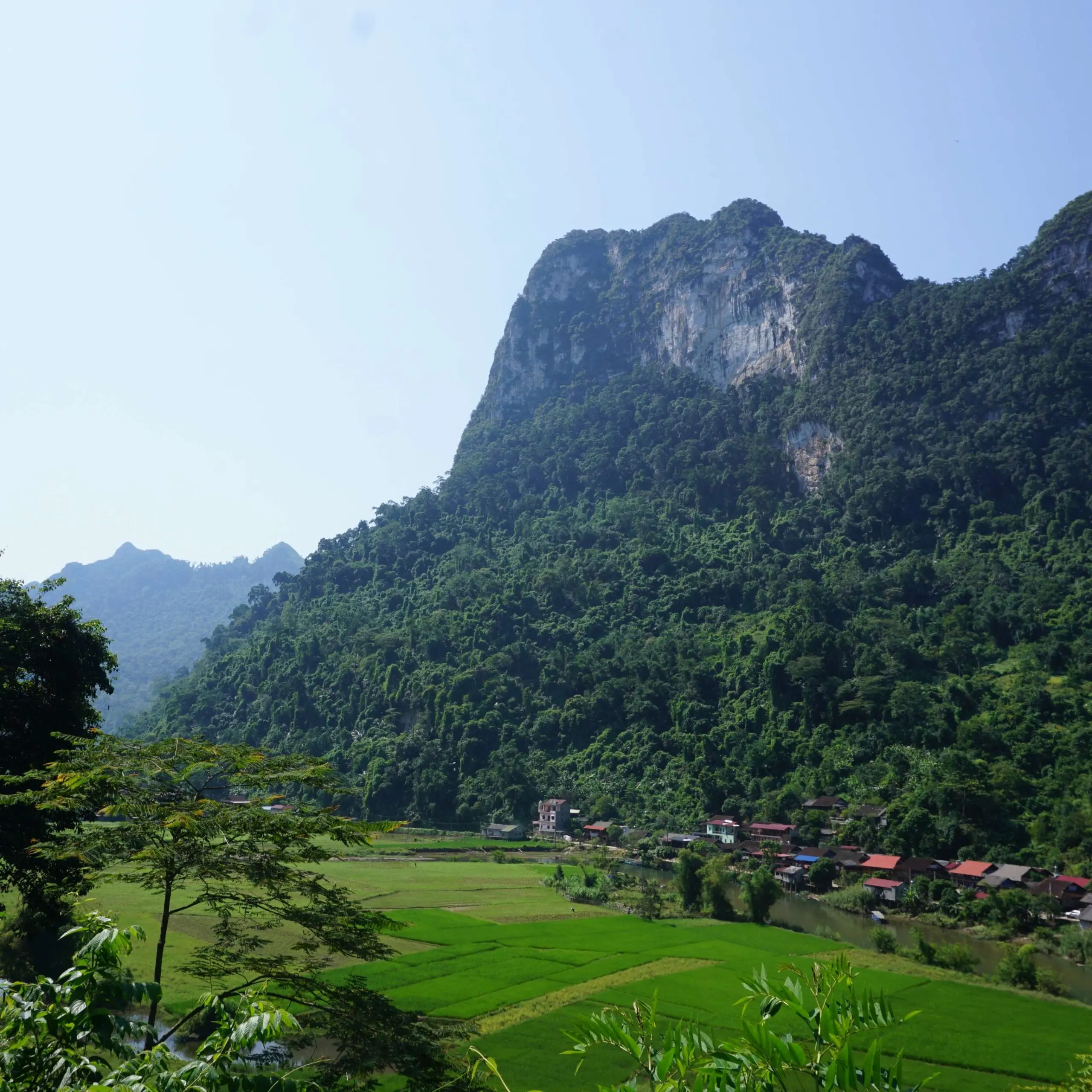 Hanoi – Tuyen Quang- Ha Giang Loop – Cao Bang – Ban Gioc waterfal – Ba Be lake 7 days 6 nights