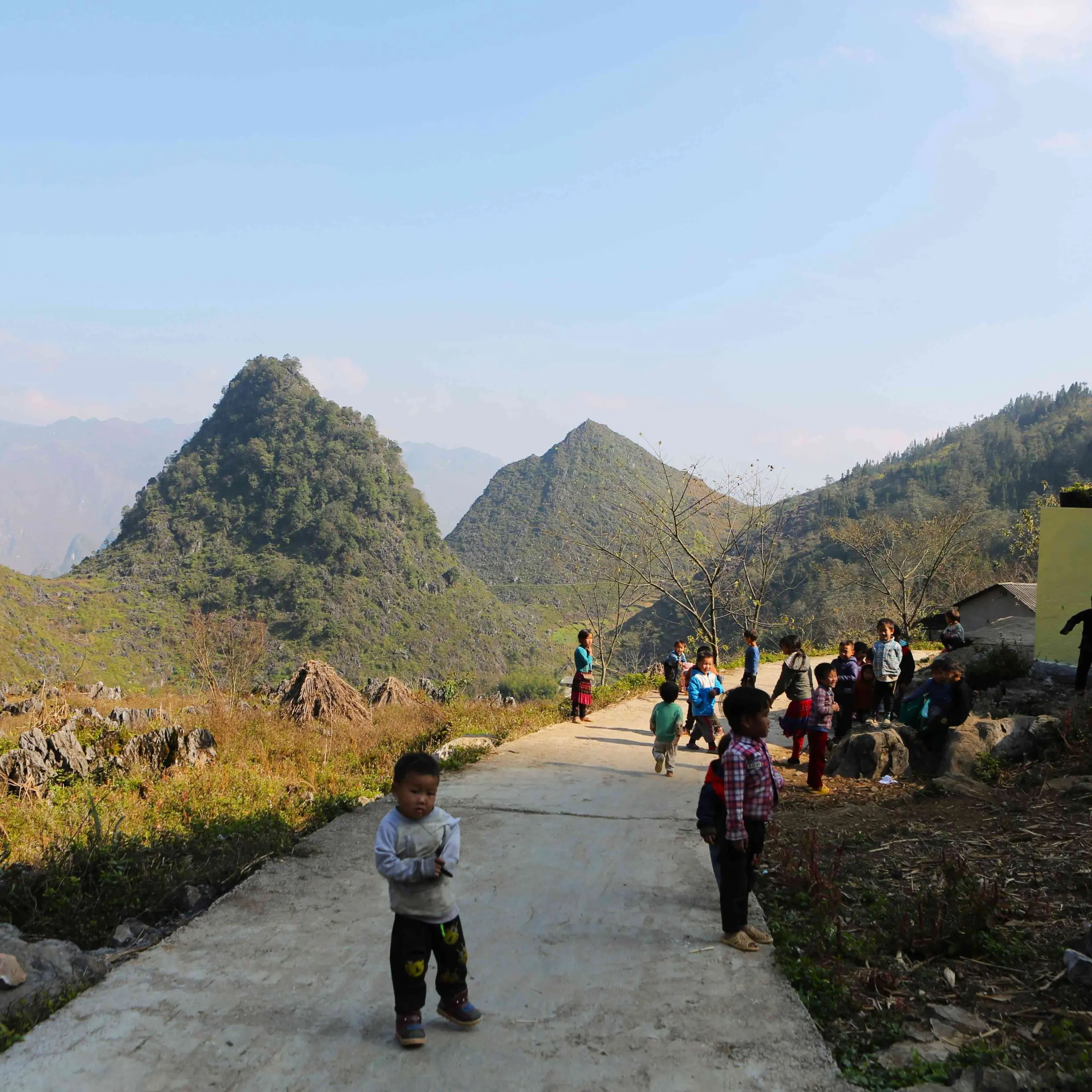 4 Days / 3 Nights Motorbike or Car Tour: Hanoi to Ha Giang Loop – Epic Scenery and Culture