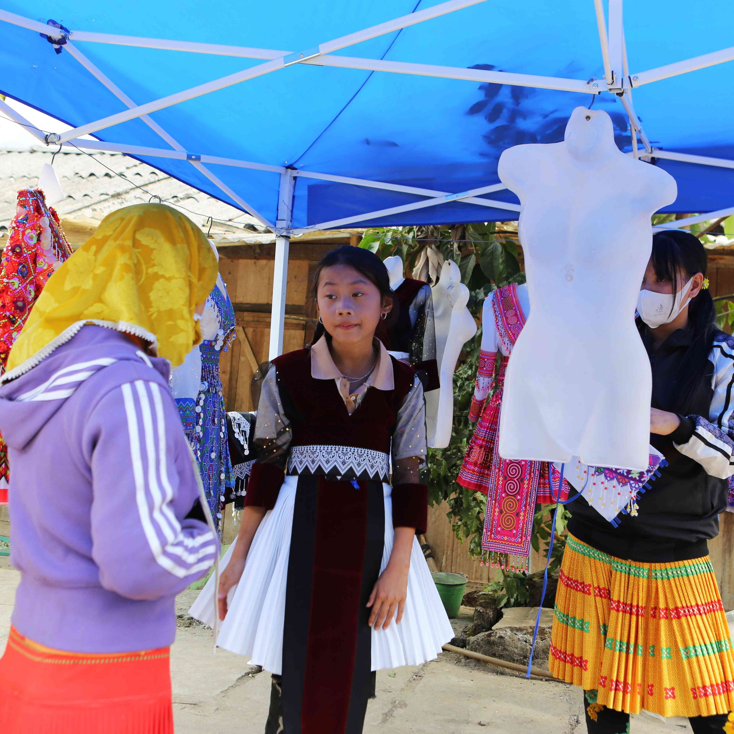 4 Days / 3 Nights Motorbike or Car Tour: Hanoi to Ha Giang Loop – Epic Scenery and Culture